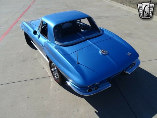 Chevrolet Corvette 1966 image number 27