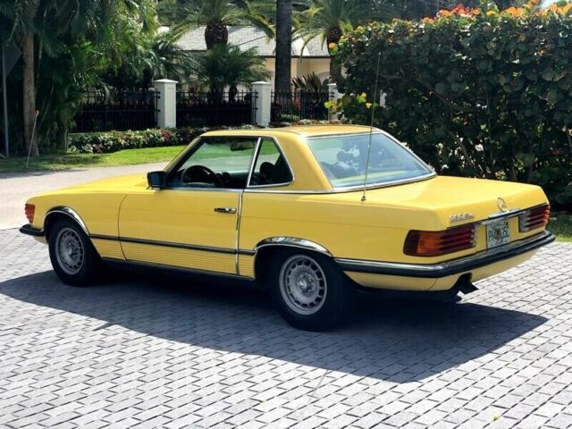 Mercedes-Benz SL-Class 1977 image number 39