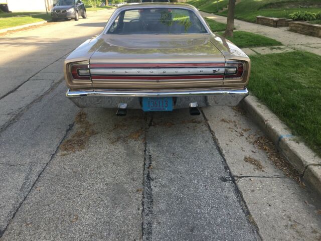 Plymouth Road Runner 1968 image number 1