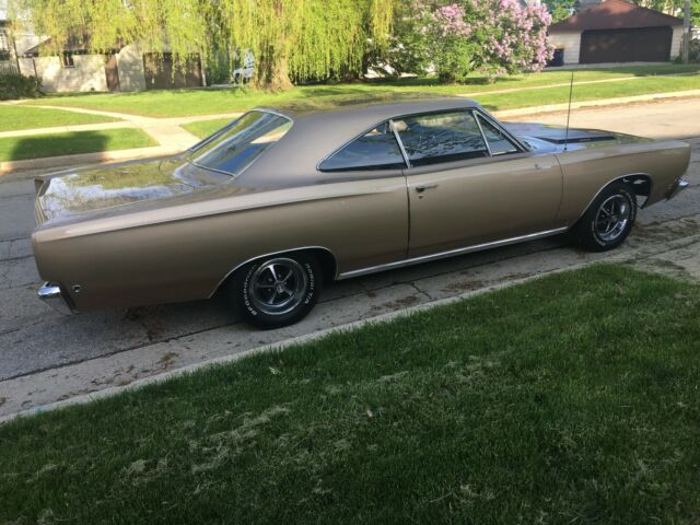 Plymouth Road Runner 1968 image number 21