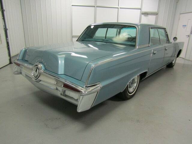 Chrysler Imperial 1964 image number 31