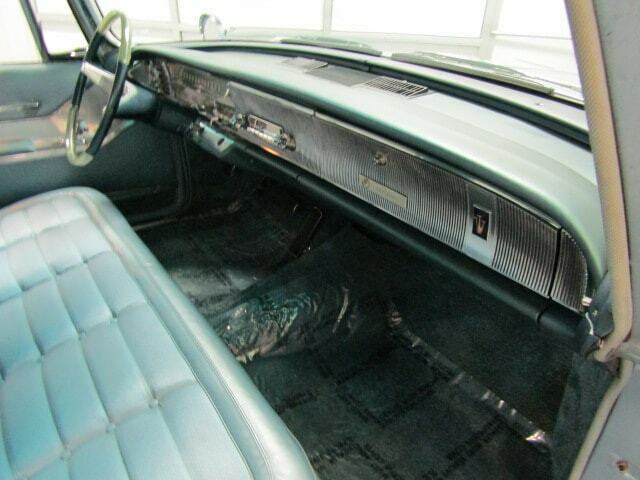 Chrysler Imperial 1964 image number 37