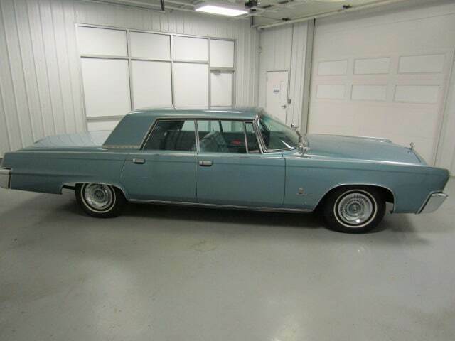 Chrysler Imperial 1964 image number 8