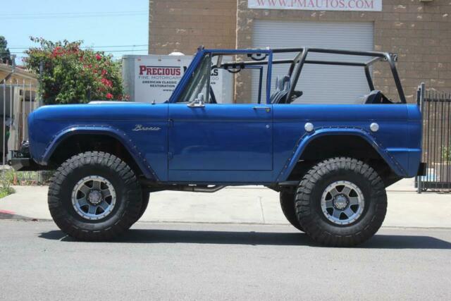 Ford Bronco 1975 image number 14