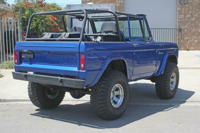 Ford Bronco 1975 image number 16