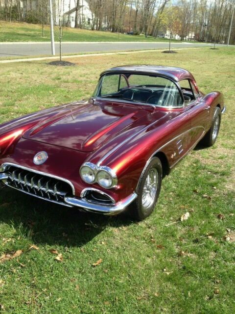 Chevrolet Corvette 1960 image number 0