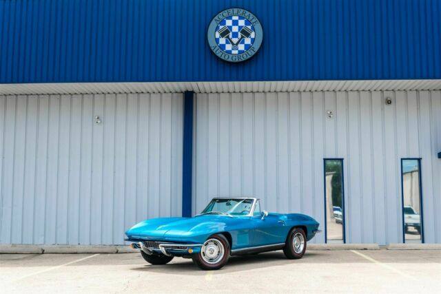 Chevrolet Corvette 1967 image number 15