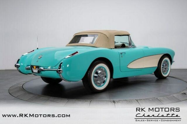 Chevrolet Corvette 1956 image number 31