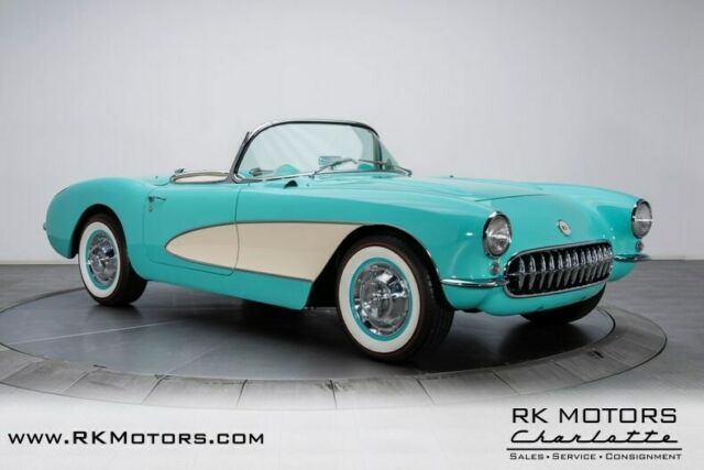 Chevrolet Corvette 1956 image number 32