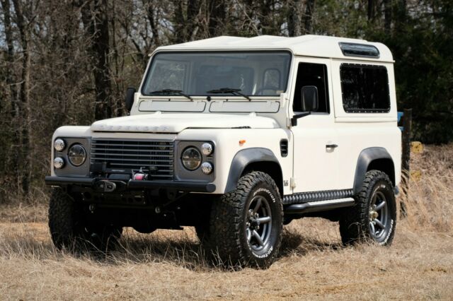 Land Rover Defender 1987 image number 24