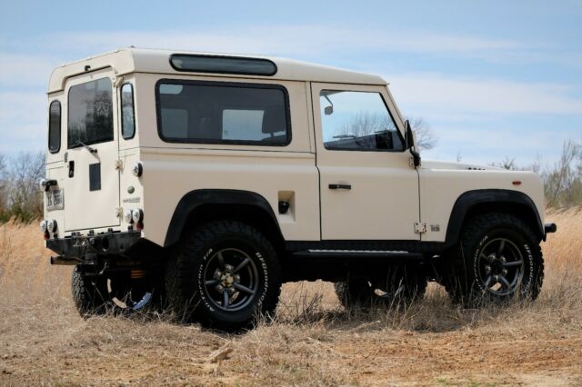 Land Rover Defender 1987 image number 31