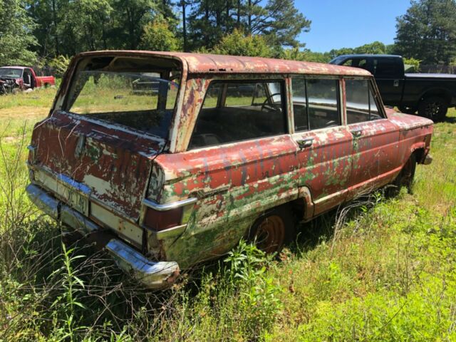 Jeep Wagoneer 1967 image number 18