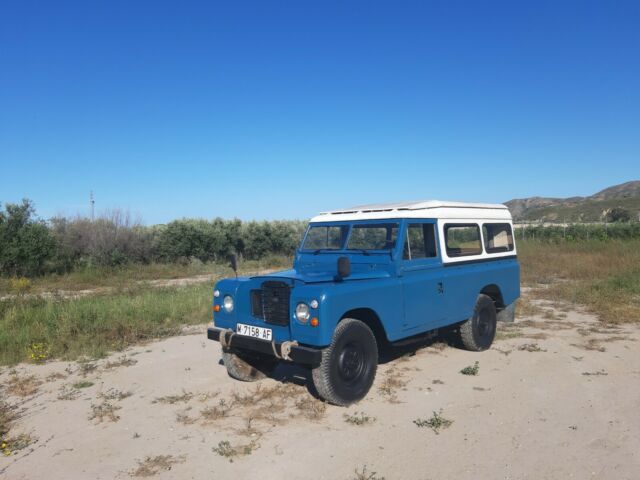 Land Rover Defender 1974 image number 20