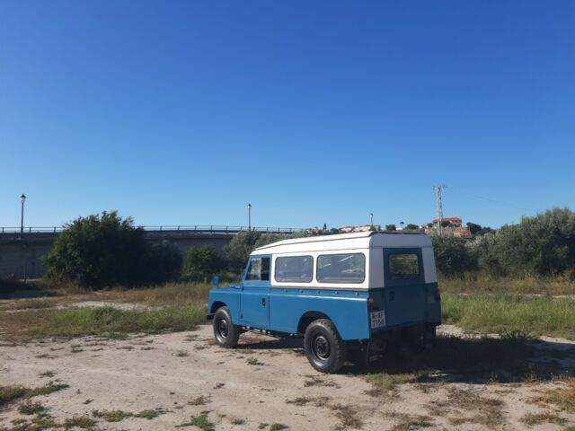 Land Rover Defender 1974 image number 21