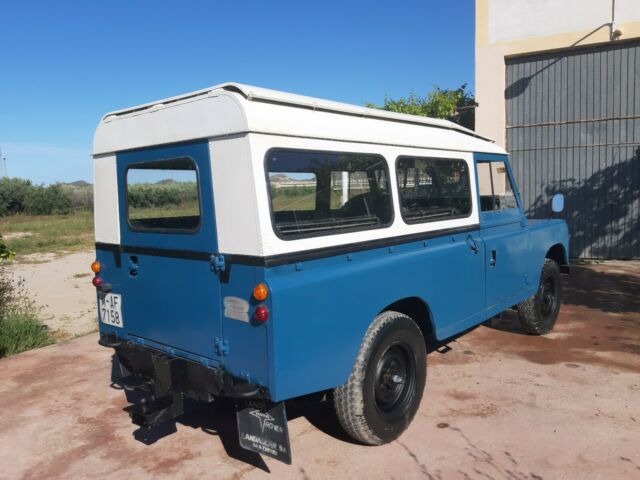 Land Rover Defender 1974 image number 30