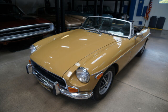 MG MGB Mark III Roadster 1972 image number 0