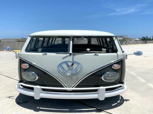 Volkswagen Bus/Vanagon 1961 image number 3