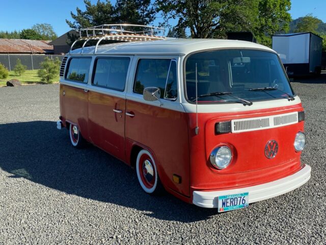 Volkswagen Bus/Vanagon 1976 image number 32