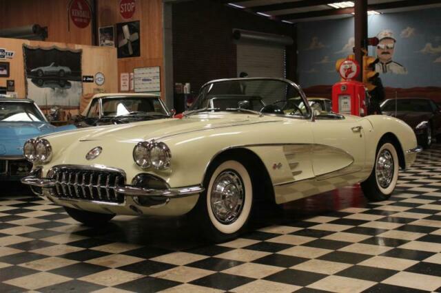 Chevrolet Corvette 1959 image number 14