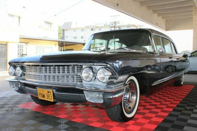 Cadillac Fleetwood 1962 image number 2