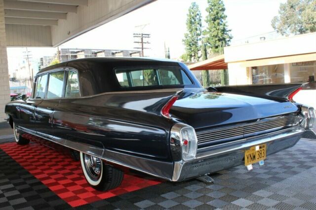 Cadillac Fleetwood 1962 image number 28