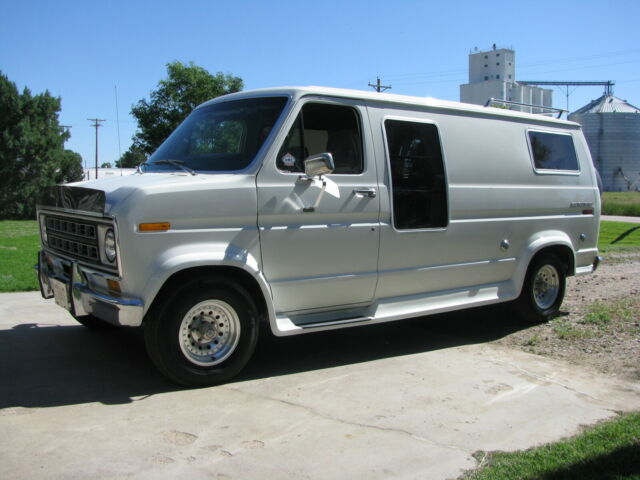 Ford Econoline 1978 image number 0