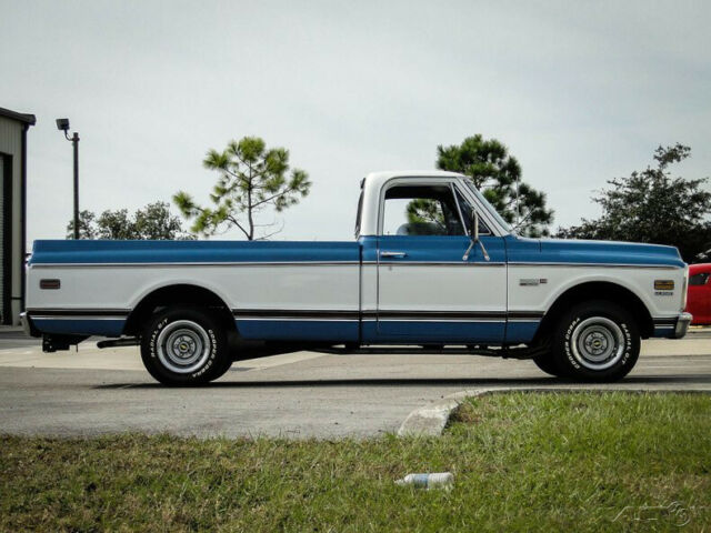 Chevrolet 1-1/2 Ton Pickup 1972 image number 14