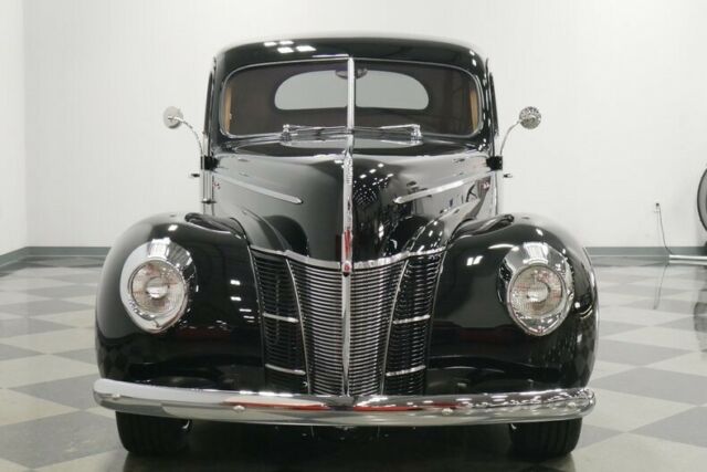 Ford Deluxe 1940 image number 43