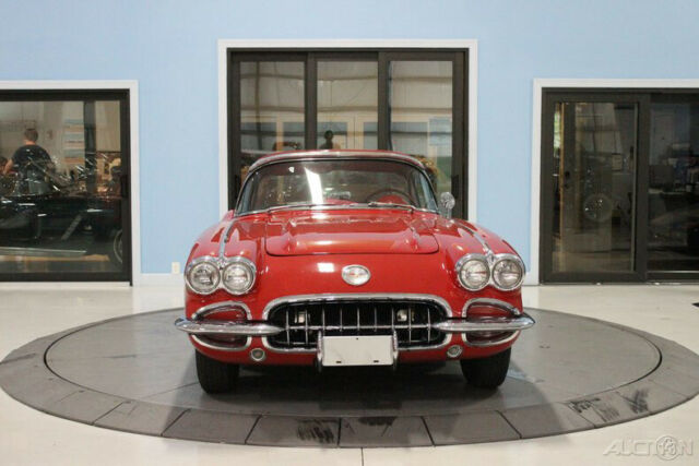 Chevrolet Corvette 1960 image number 7