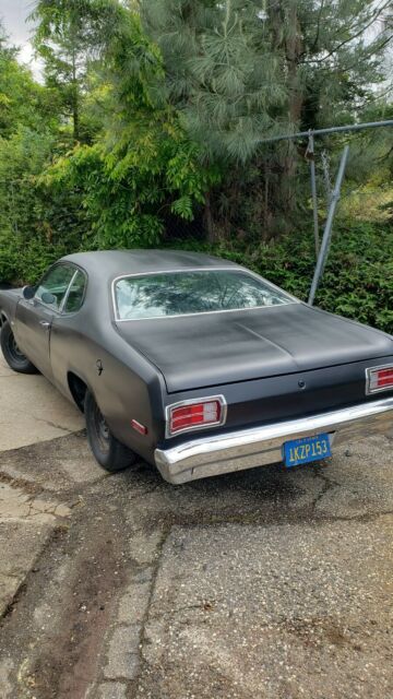 Plymouth Duster 1974 image number 10