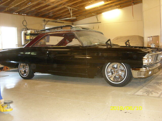 Ford Galaxie 1964 image number 1