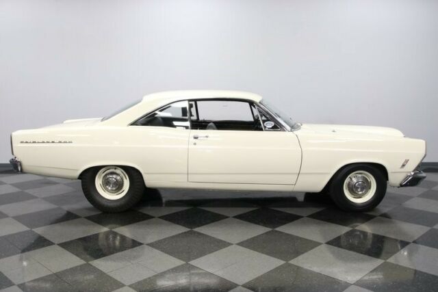 Ford Fairlane 1966 image number 15