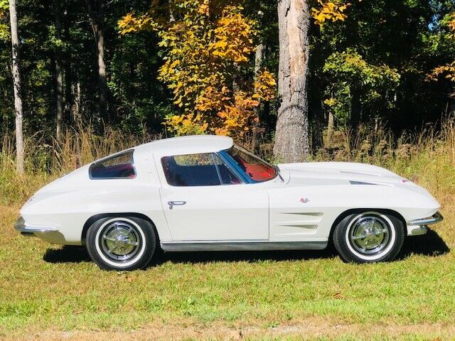 Chevrolet Corvette 1963 image number 13