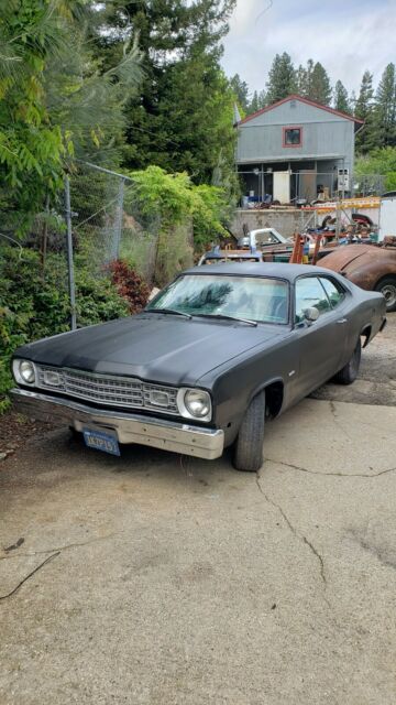 Plymouth Duster 1974 image number 0