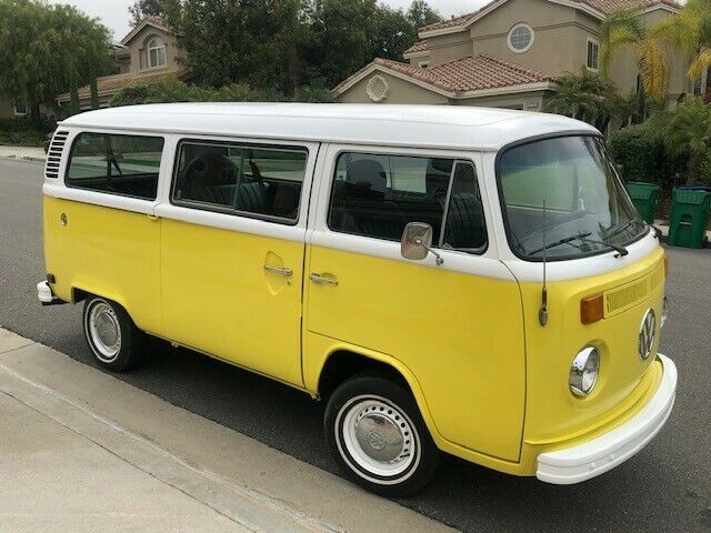 Volkswagen Bus/Vanagon 1979 image number 1