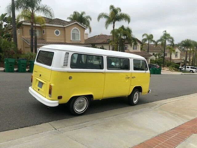 Volkswagen Bus/Vanagon 1979 image number 6