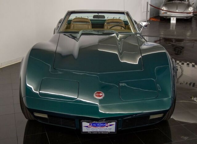 Chevrolet Corvette 1973 image number 2