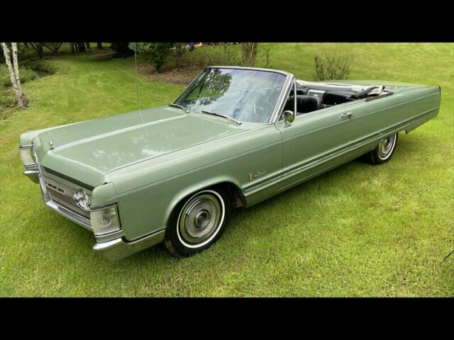 Chrysler Imperial 1967 image number 0