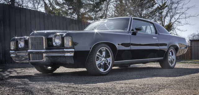 Pontiac Grand Prix 1972 image number 1