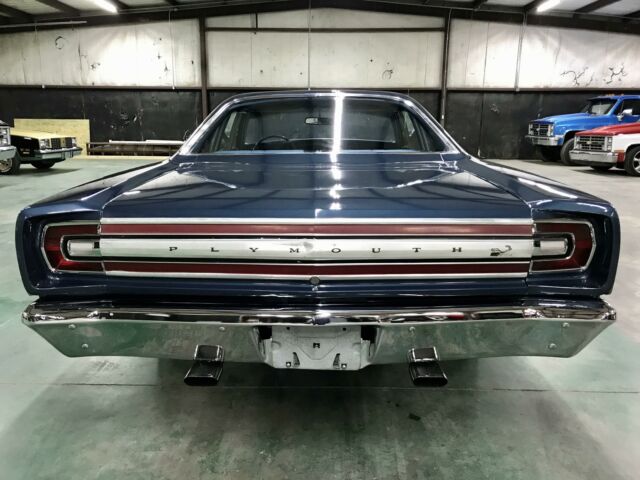 Plymouth Road Runner 1968 image number 28