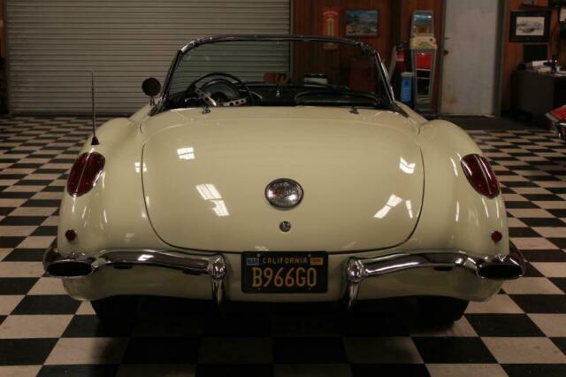 Chevrolet Corvette 1959 image number 4