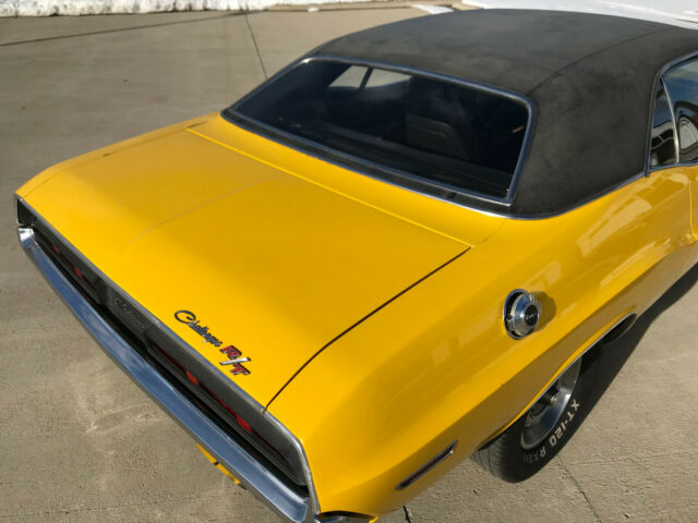 Dodge Challenger 1971 image number 16