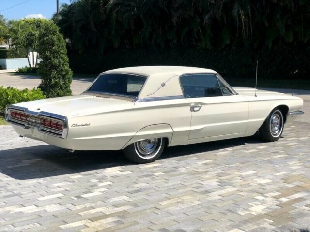 Ford Thunderbird 1966 image number 28