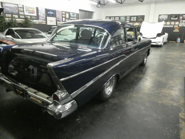 Chevrolet Bel Air/150/210 1957 image number 20