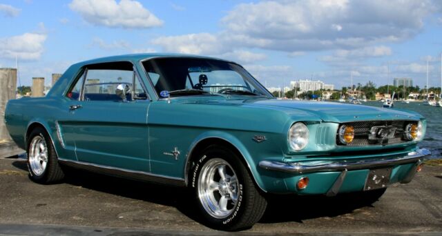 Ford Mustang 1965 image number 1