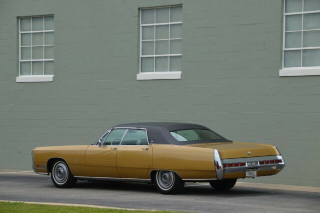 Chrysler Imperial 1970 image number 1