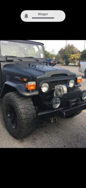 Toyota FJ40 Land Cruiser 1972 image number 26