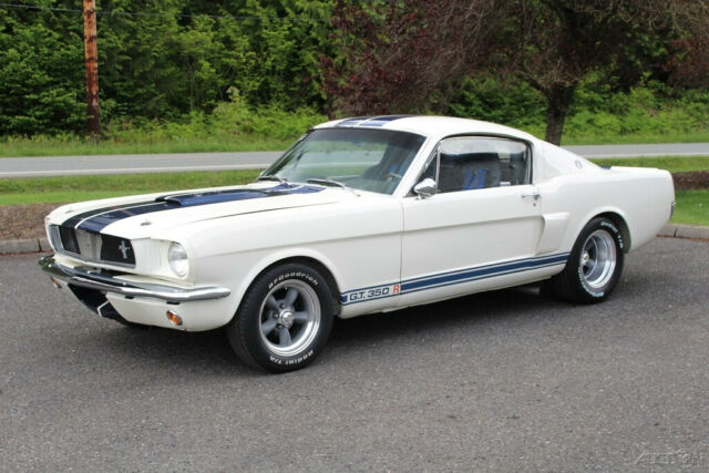 Ford Mustang 1965 image number 2