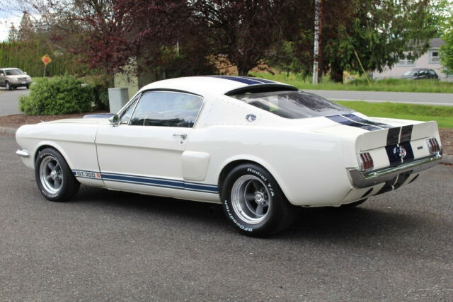 Ford Mustang 1965 image number 20