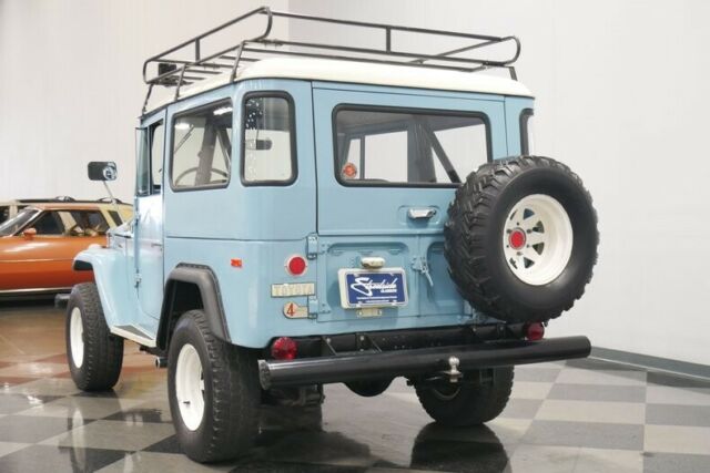 Toyota FJ Cruiser 1967 image number 10